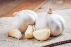 does garlic pills get rid of fleas on dogs